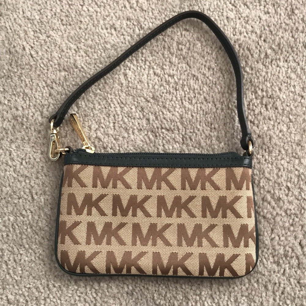 Michael Kors wristlet